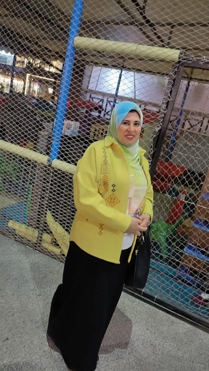 Dr menna aboelata